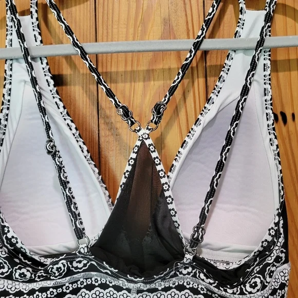 Anne Cole Black and White Patterned Kids One Piece Swimsuit - Picture 5 of 13